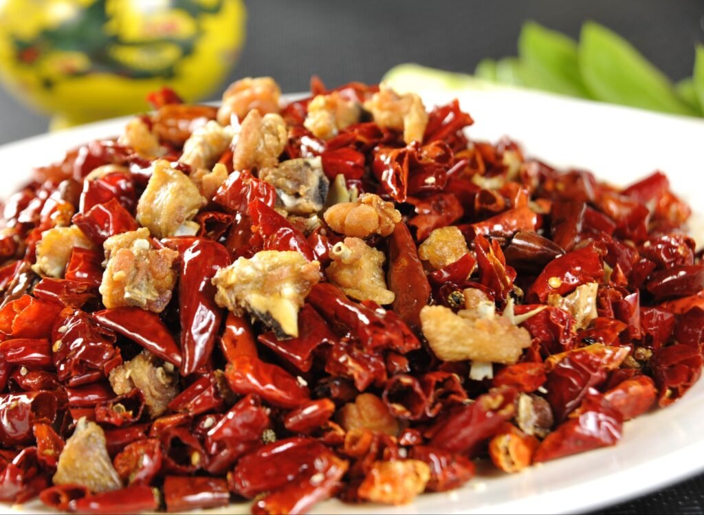 Yang IkonikLaziji : Menjelajahi Lebih Dalam Ayam Cabai Chongqing