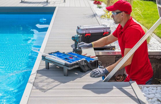 swimming pool contractor
